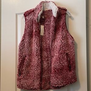 Francesca’s brand Sherpa vest NWT